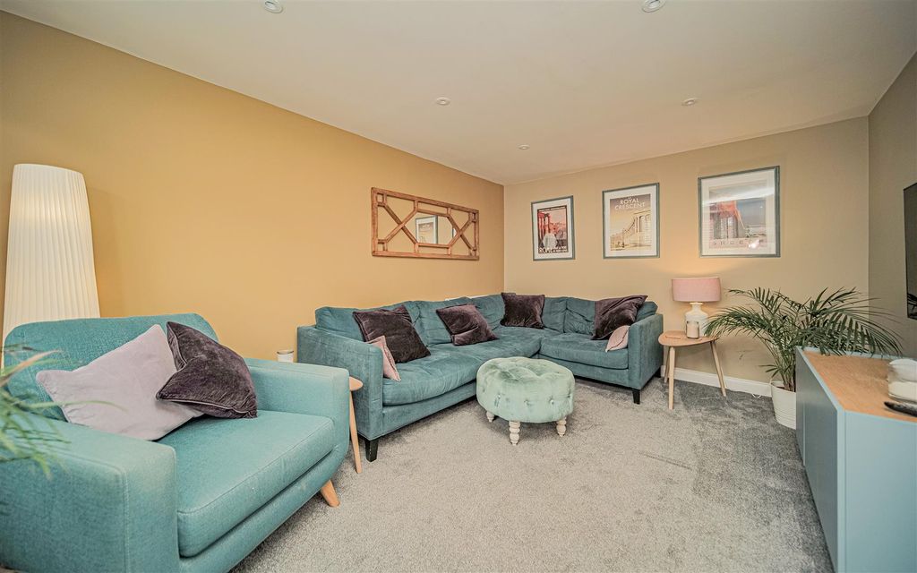 Additional image 4 of 4 bed detached house for saleMint Grove, Melksham SN12