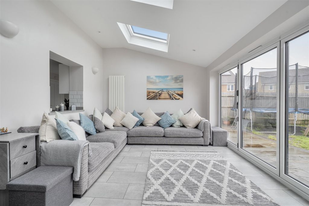 Additional image 17 of 5 bed detached house for saleMascroft Road, Trowbridge BA14