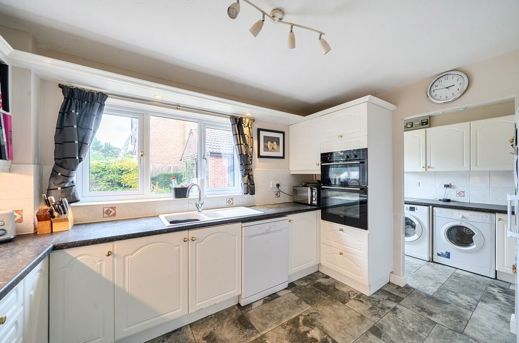 Additional image 5 of 4 bed detached house for saleJewel Close, Grange Park, Swindon SN5