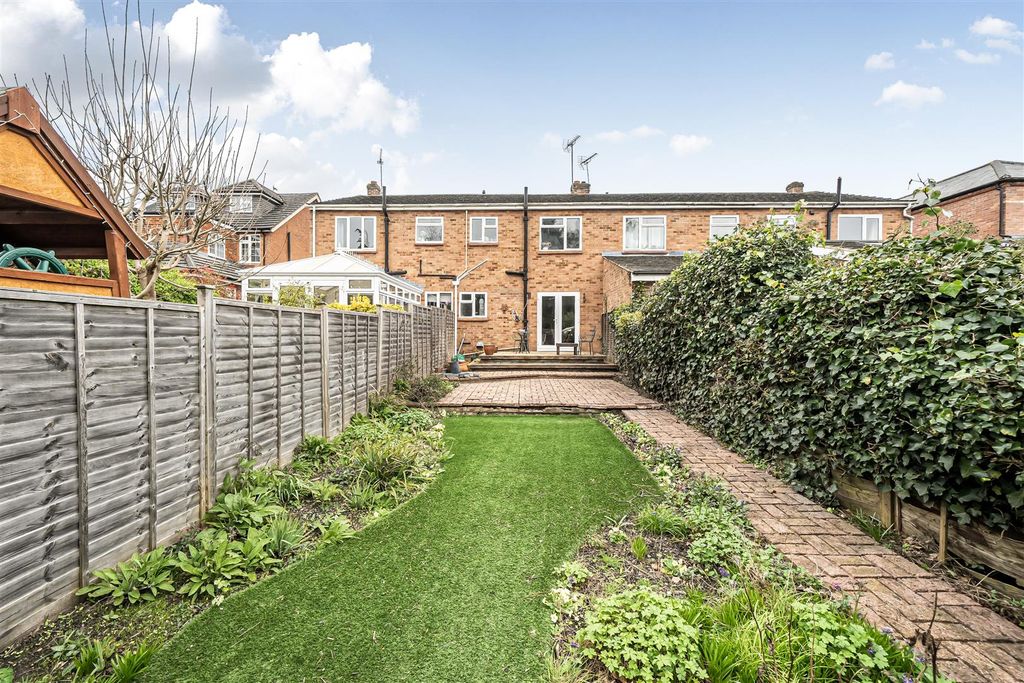 Additional image 18 of 3 bed terraced house for saleForest Road, Crowthorne, Berkshire RG45