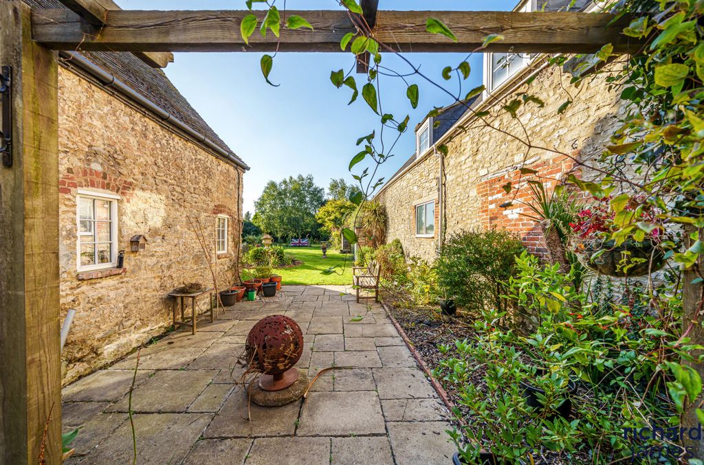 Additional image 31 of 6 bed detached house for saleHigh Street, Royal Wootton Bassett SN4