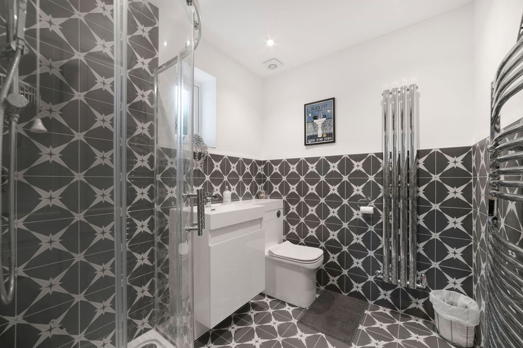 Additional image 6 of 3 bed link detached house for saleNew Road, Ascot SL5