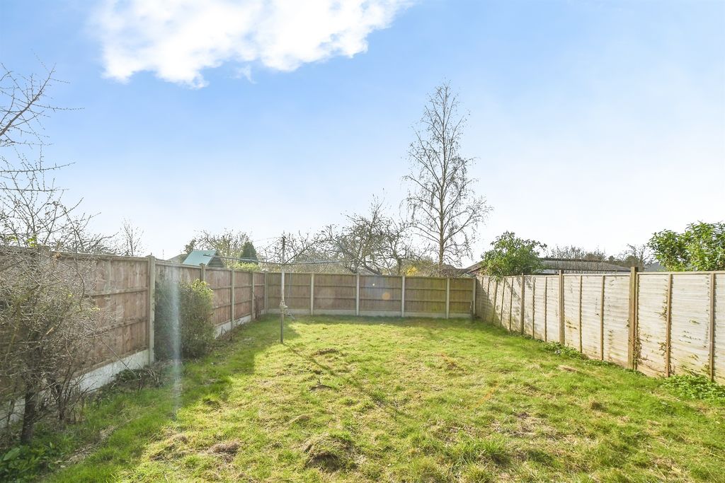 Additional image 14 of 3 bed semi-detached house for saleOxford Road, Swindon SN3