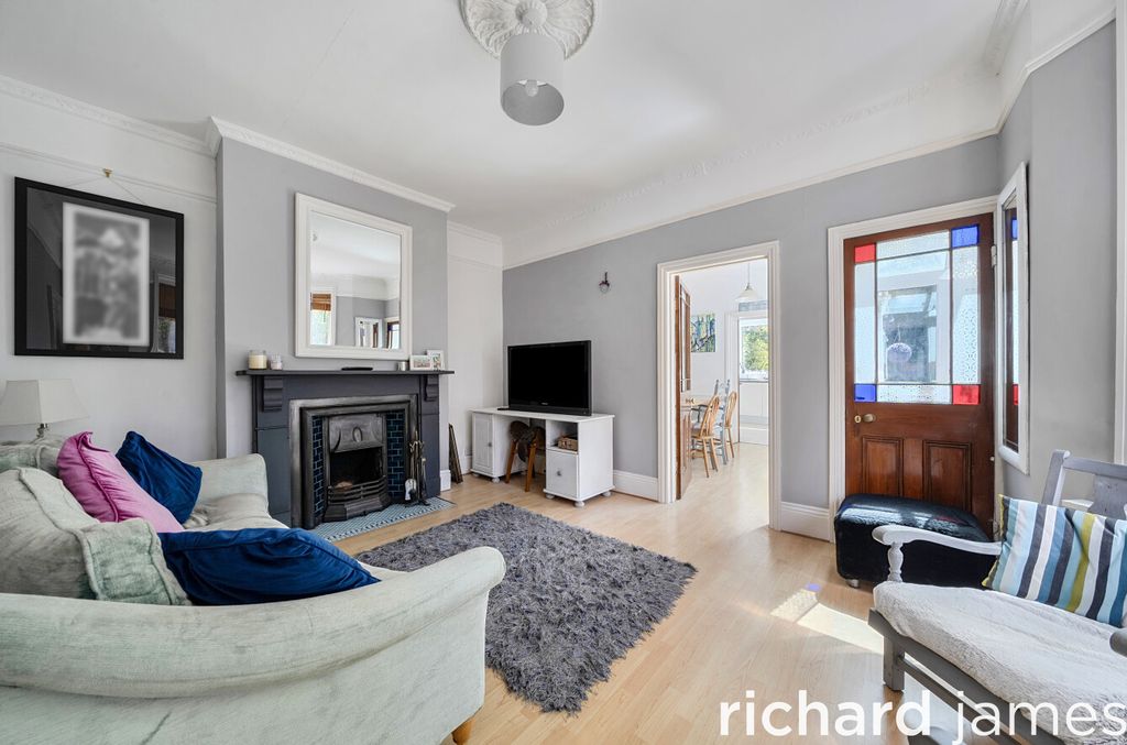 Additional image 5 of 3 bed detached house for saleFairview, Old Town, Swindon SN1