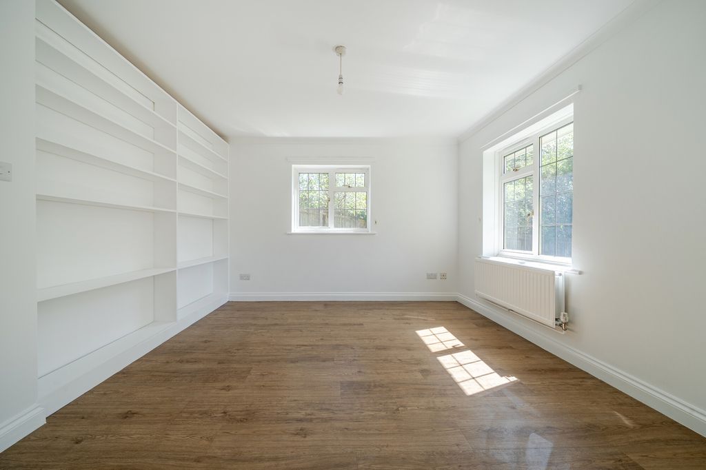 Additional image 12 of 5 bed detached house for saleBath Road, Marlborough SN8