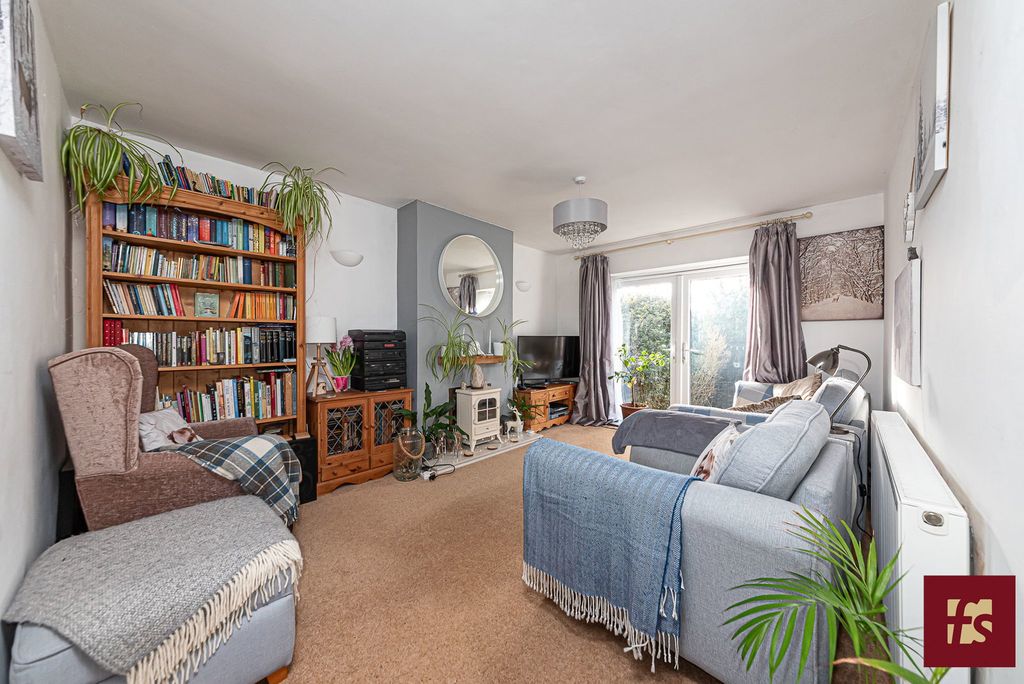 Additional image 3 of 3 bed semi-detached bungalow for saleNapier Road, Crowthorne, Berkshire RG45