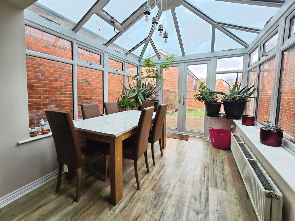 Additional image 7 of 3 bed semi-detached house for saleNicholson Park, Bracknell, Berkshire RG12