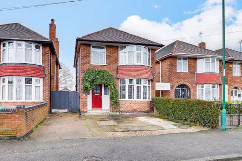 St. Austell Drive, Nottingham NG11