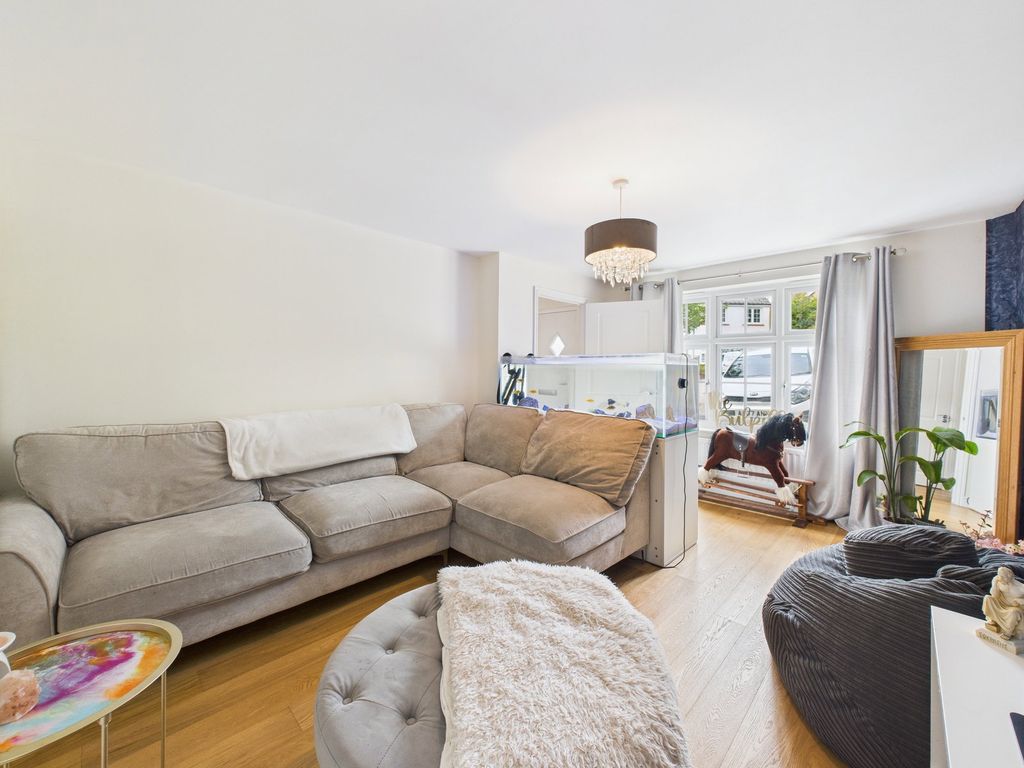 Additional image 3 of 4 bed semi-detached house for saleHastings Drive, Calne, Wiltshire SN11