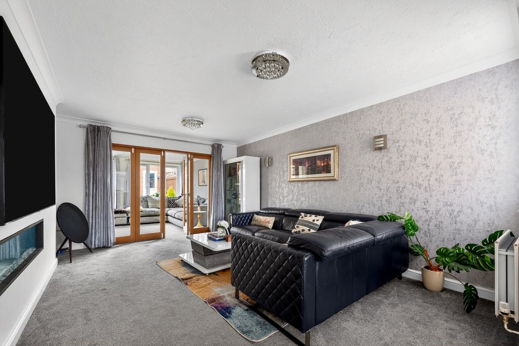 Additional image 3 of 4 bed detached house for saleFurze Close - Peatmoor, Swindon SN5