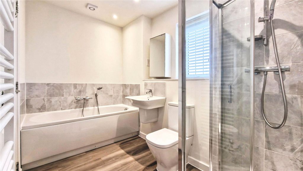 Additional image 17 of 4 bed detached house for saleSt. Georges Park, Binfield, Bracknell, Berkshire RG42