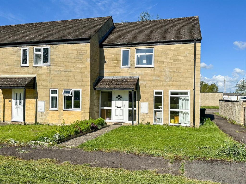 3 bed end terrace house for saleBarley Close, Malmesbury SN16