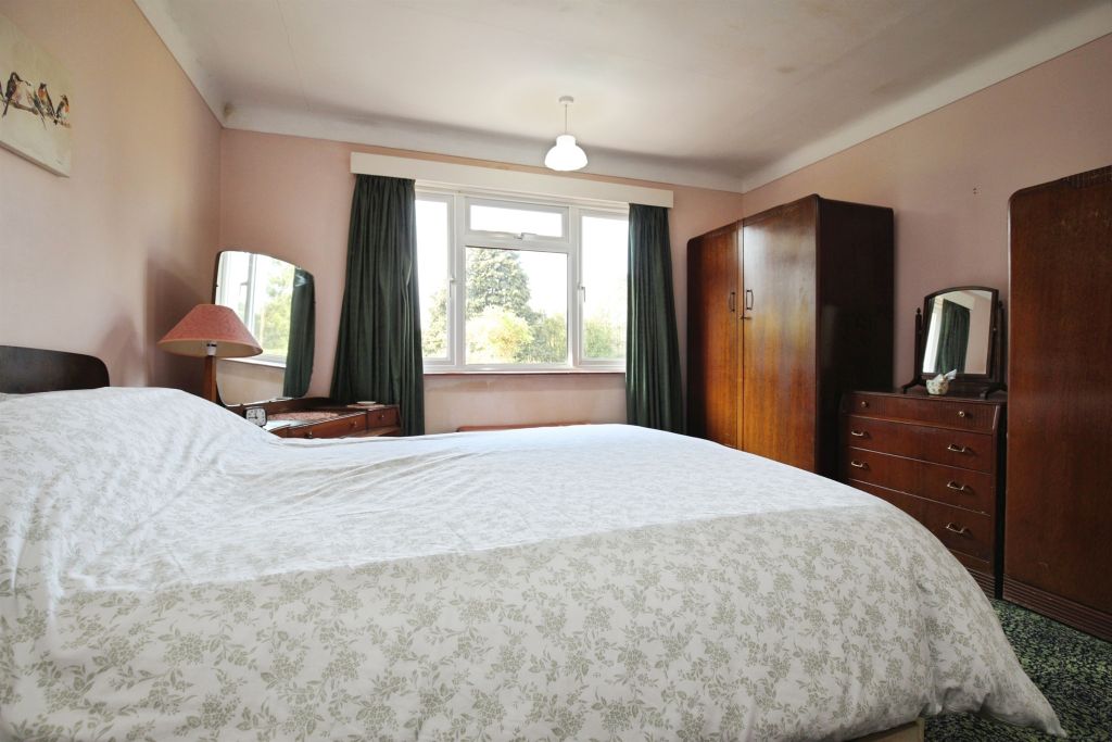 Additional image 22 of 4 bed detached bungalow for saleOakleigh Drive, Landford, Salisbury SP5