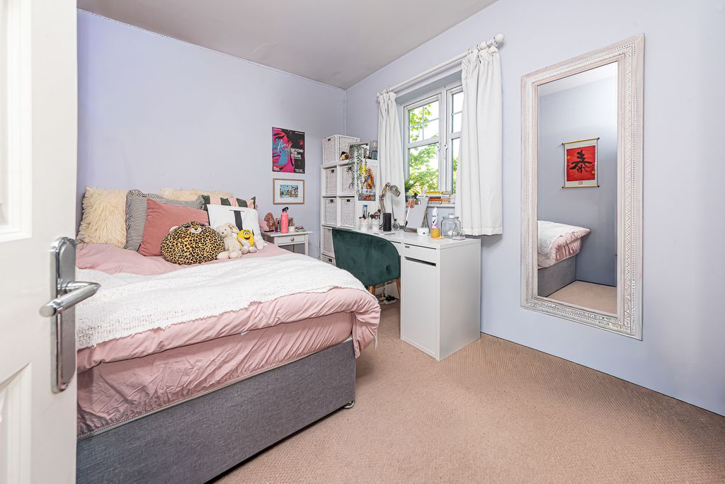 Additional image 12 of 4 bed detached house for saleThe Limes, Haley Green, Bracknell, Berks RG42