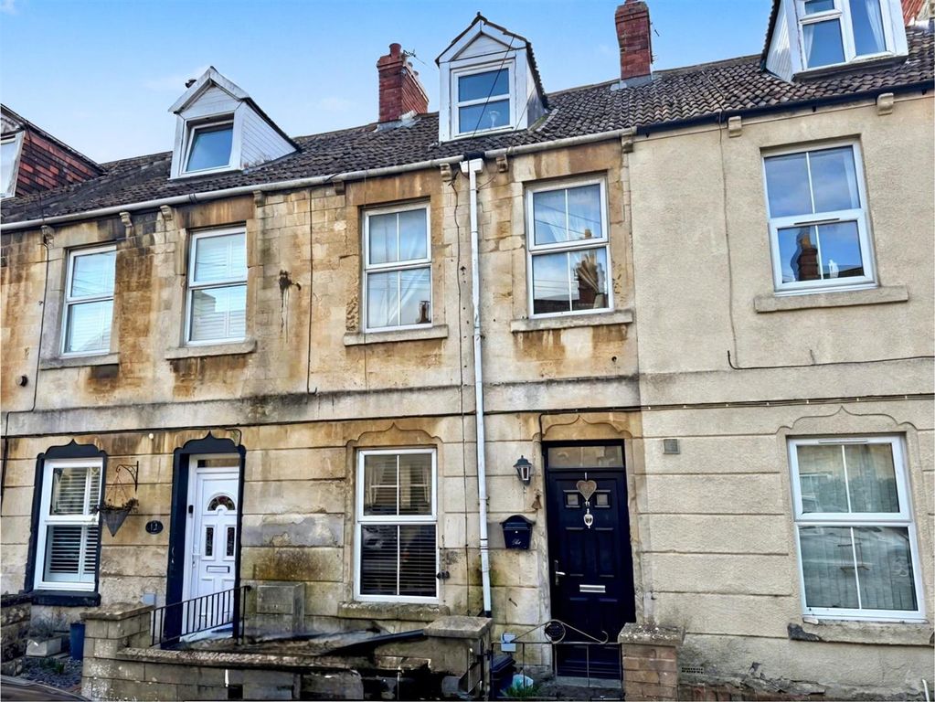 3 bed terraced house for salePark Street, Trowbridge BA14