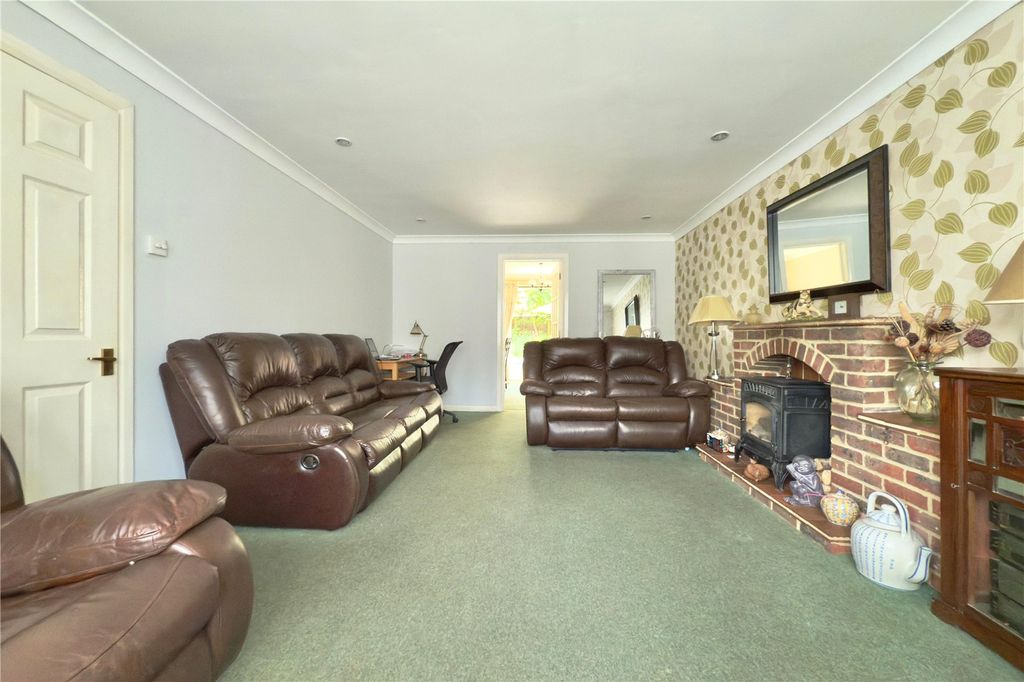 Additional image 5 of 4 bed detached house for saleEddington Road, Bracknell, Berkshire RG12