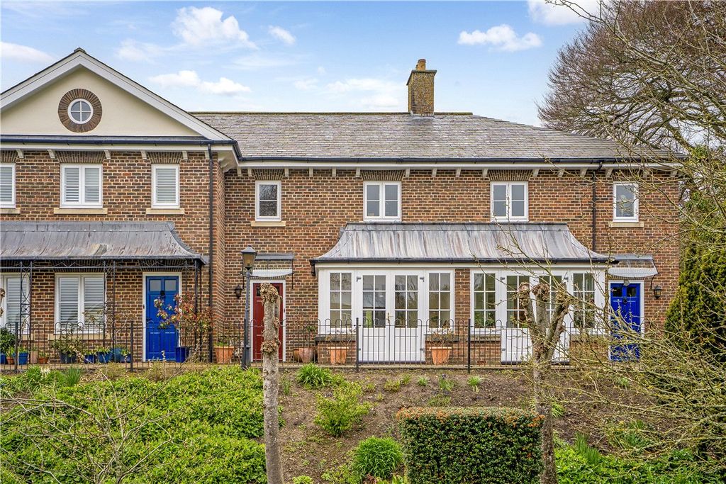 Additional image 21 of 2 bed terraced house for saleWye House Gardens, Barn Street, Marlborough, Wiltshire SN8