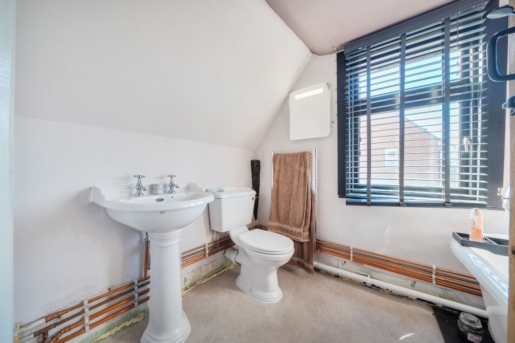 Additional image 10 of 3 bed office for saleHigh Street, Royal Wootton Bassett SN4