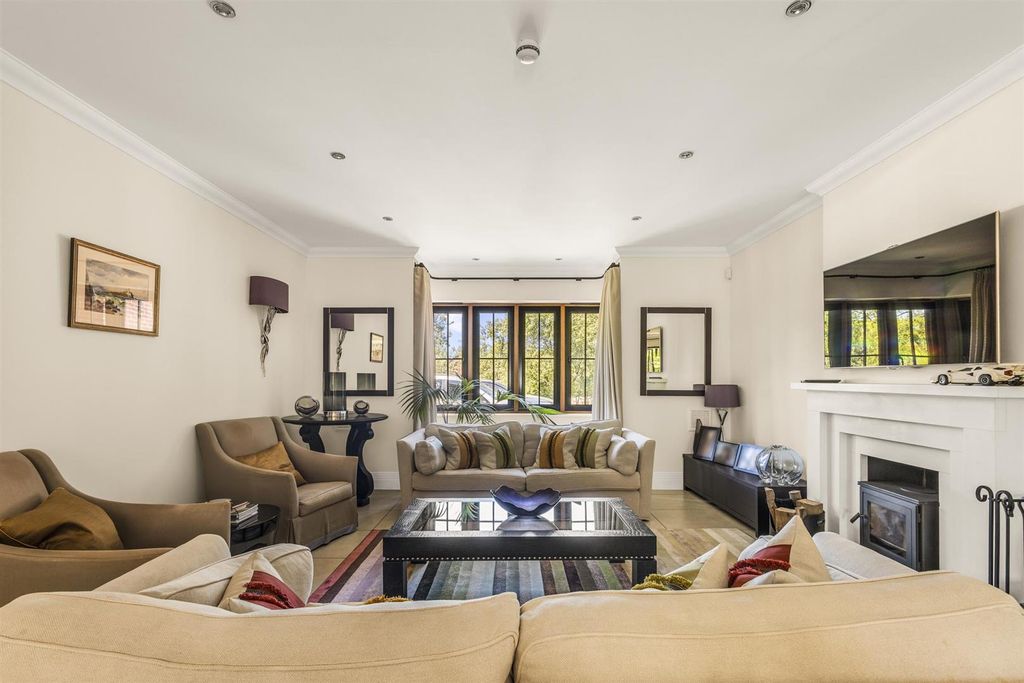 Additional image 23 of 6 bed detached house for saleChavey Down Road, Winkfield Row, Bracknell RG42