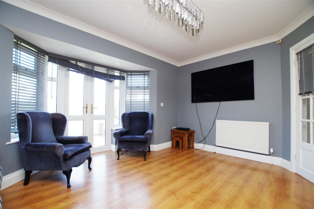 Additional image 6 of 4 bed detached house for saleNythe Road, Coleview, Swindon SN3