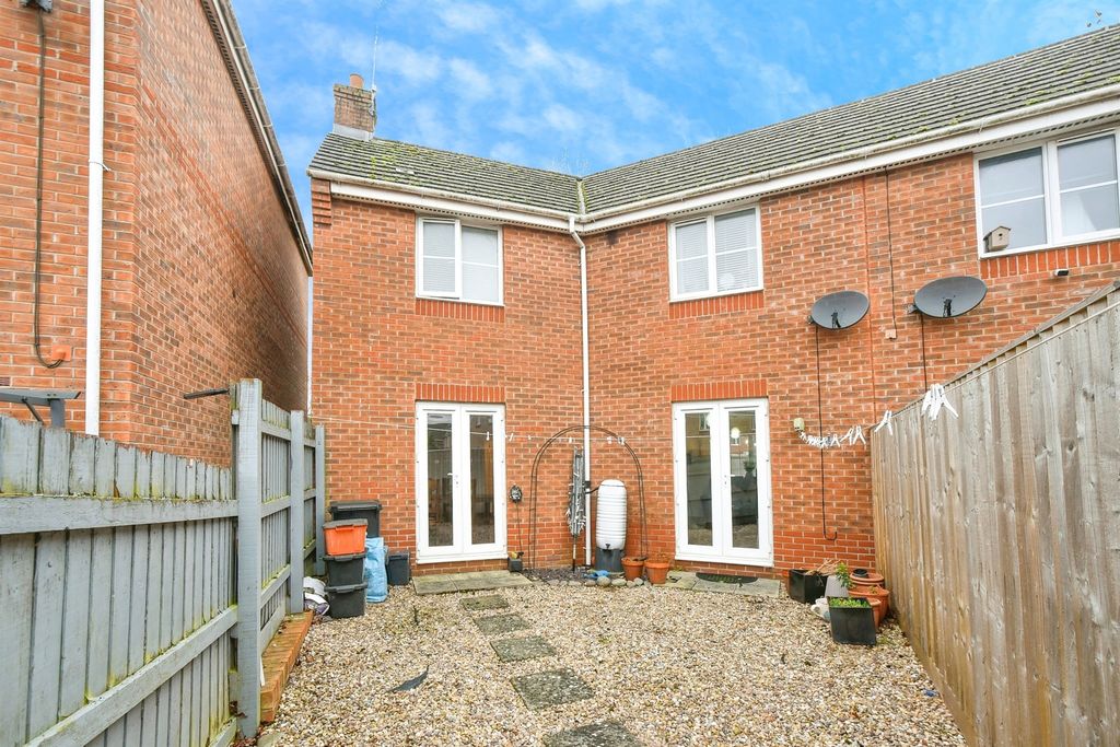 Additional image 16 of 3 bed semi-detached house for saleEndeavour Road, Swindon SN3