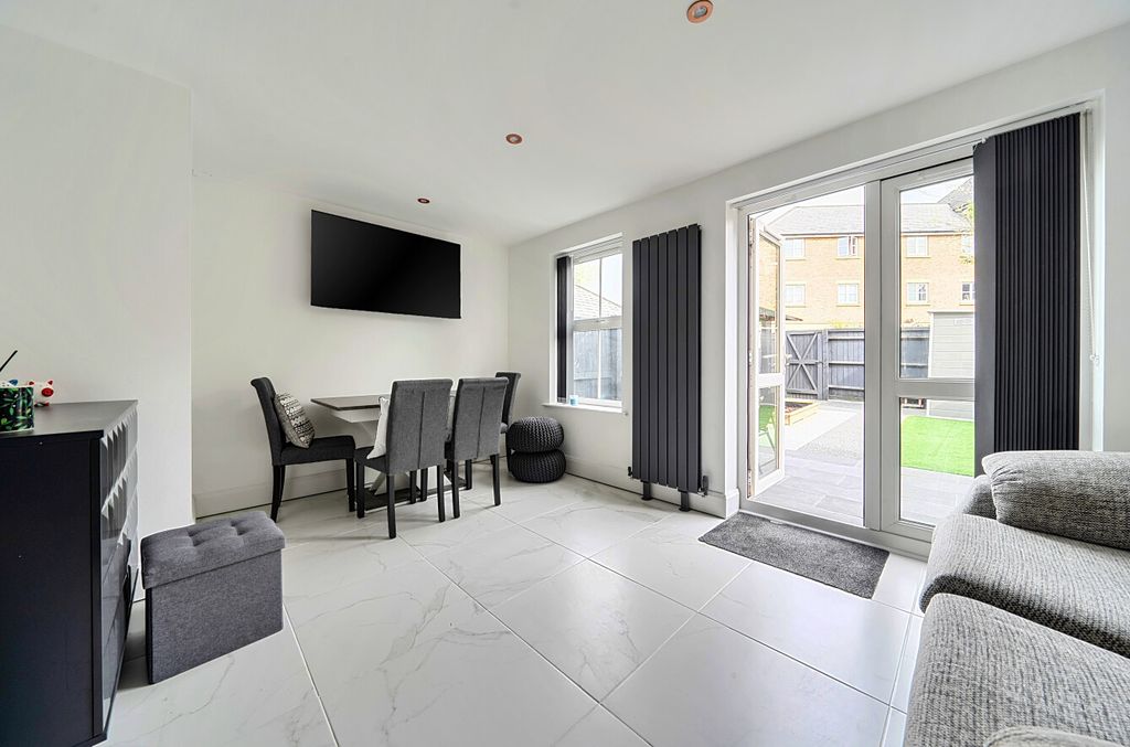 Additional image 5 of 4 bed terraced house for saleEstella Close, Haydon End, Swindon, Wiltshire SN25