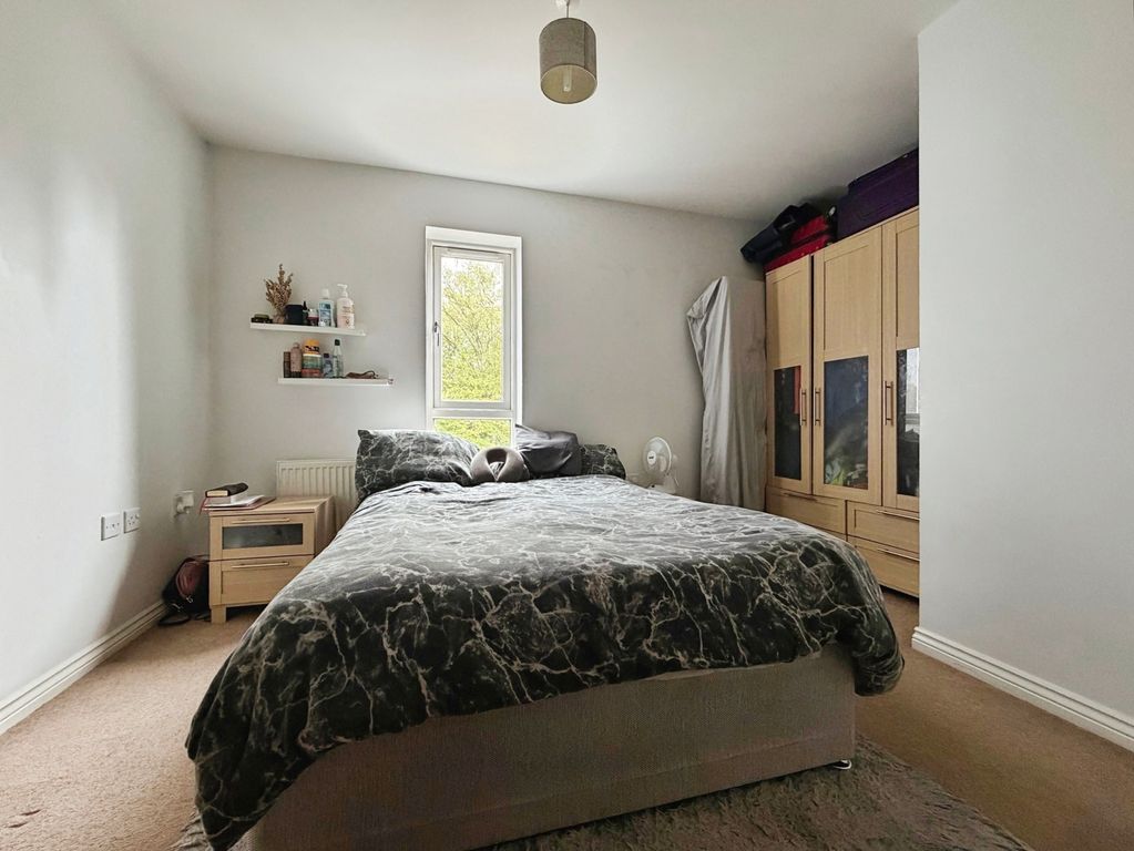 Additional image 5 of 2 bed flat for saleAustin Way, Bracknell RG12