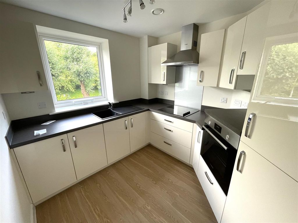 Additional image 3 of 1 bed property for saleLowry Way, Swindon SN3