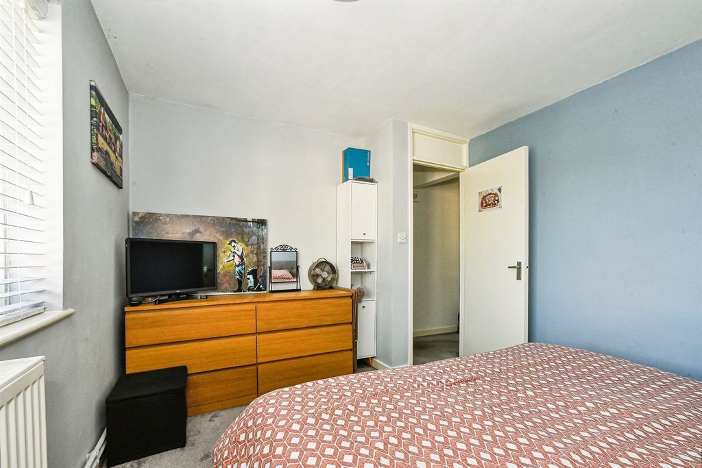 Additional image 9 of 2 bed flat for saleHelmsdale, Swindon SN25