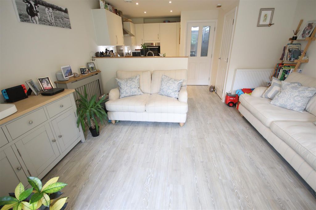Additional image 6 of 3 bed semi-detached house for saleElms Road, Chippenham SN15