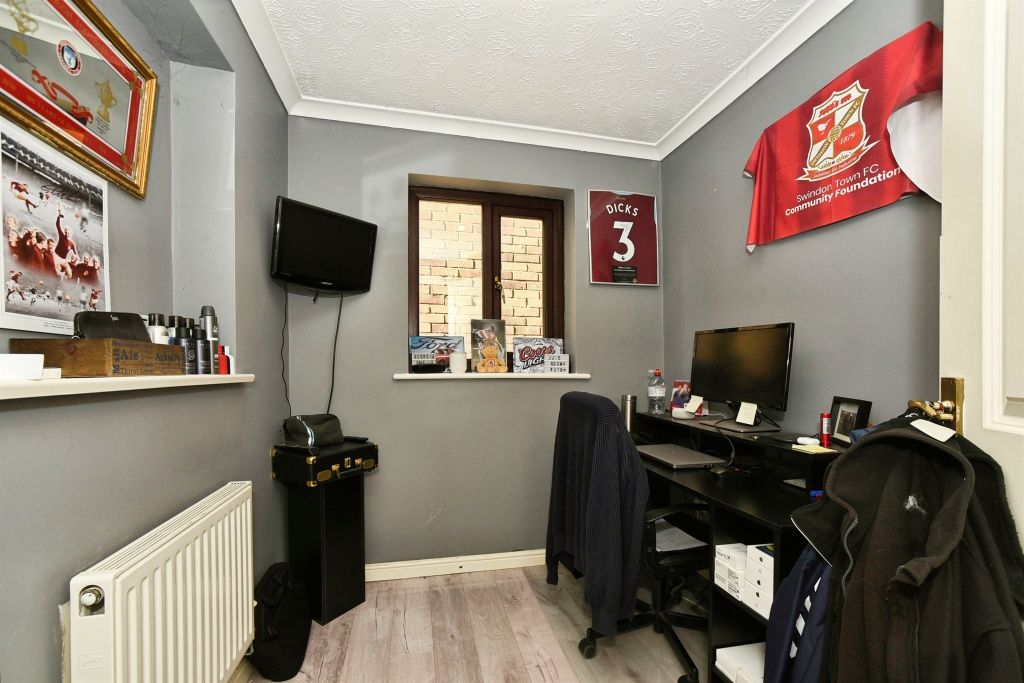 Additional image 11 of 4 bed detached house for saleBoundary Close, Swindon SN2
