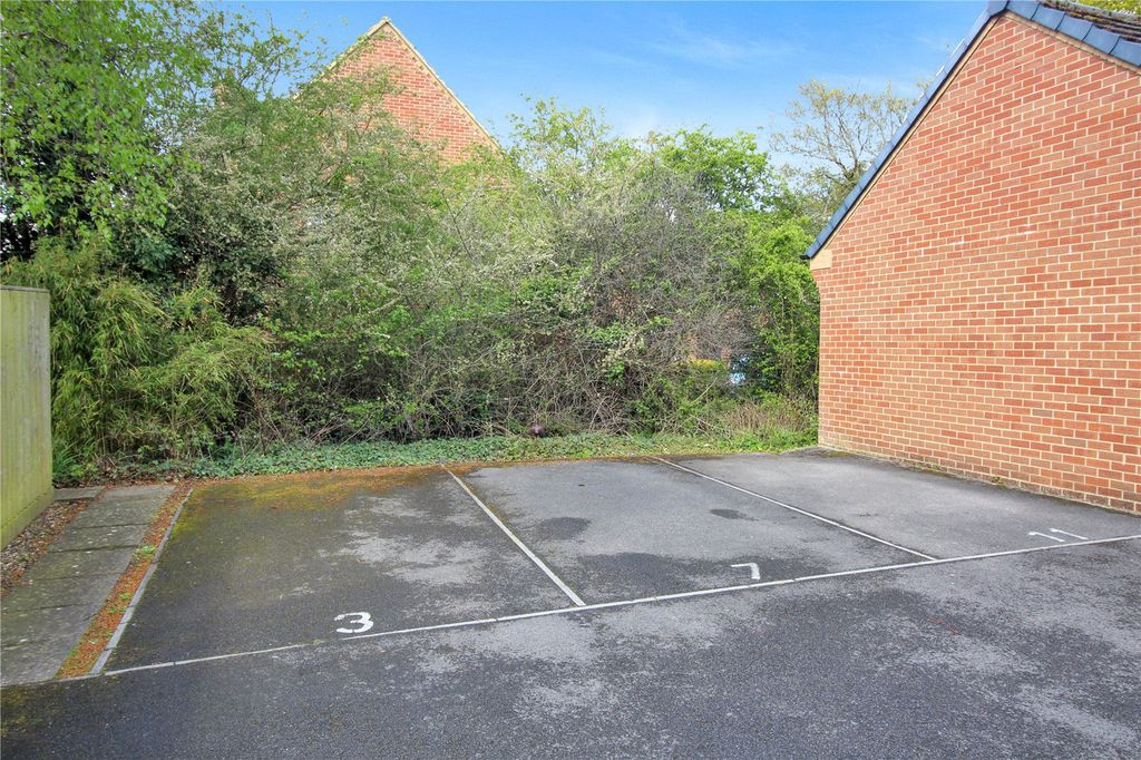 Additional image 8 of 1 bed flat for saleVistula Crescent, Haydon End, Swindon, Wiltshire SN25