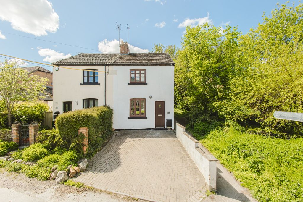 3 bed semi-detached house for saleChapel Lane, Wanborough, Swindon, Wiltshire SN4