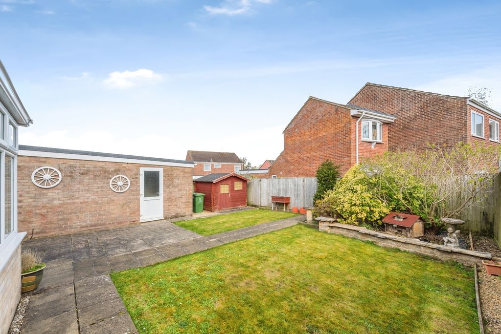 Additional image 8 of 2 bed bungalow for saleCanney Close, Chiseldon, Swindon, Wiltshire SN4