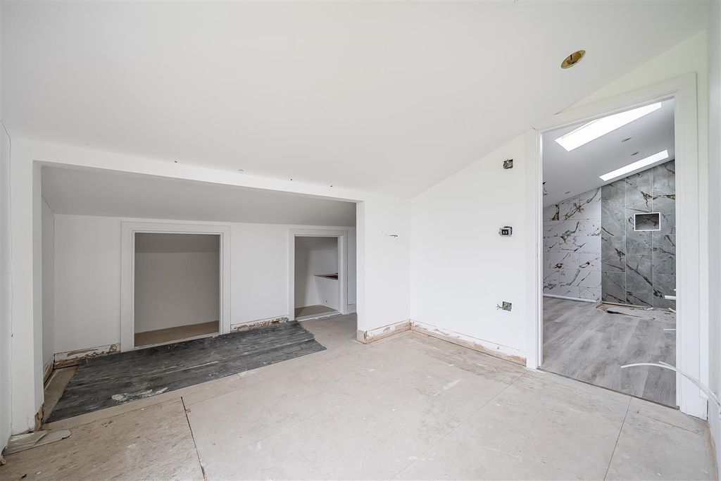 Additional image 14 of 4 bed detached bungalow for saleStockbridge Road, Lopcombe, Salisbury SP5