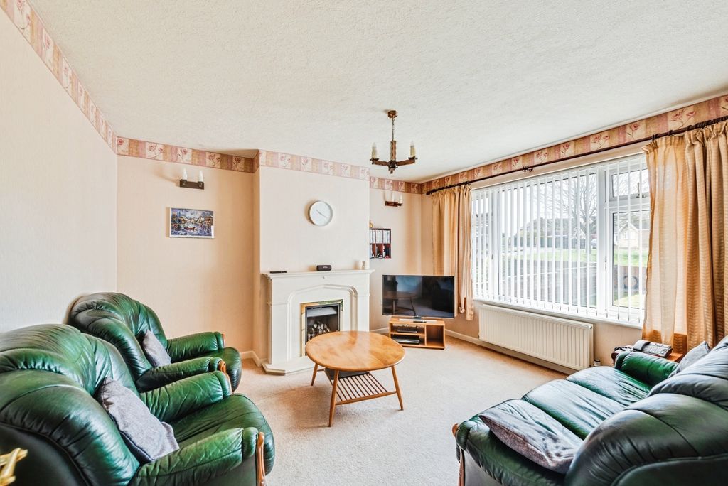 Additional image 3 of 2 bed bungalow for saleCanney Close, Chiseldon, Swindon, Wiltshire SN4