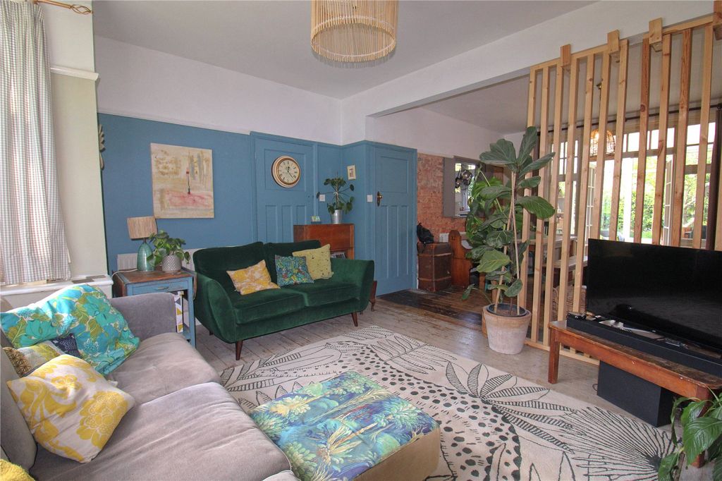 Additional image 17 of 4 bed semi-detached house for saleClarendon Avenue, Trowbridge BA14