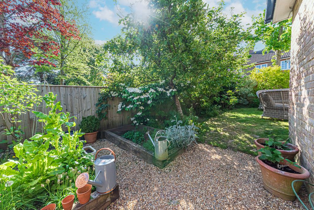 Additional image 17 of 4 bed detached house for saleThe Limes, Haley Green, Bracknell, Berks RG42
