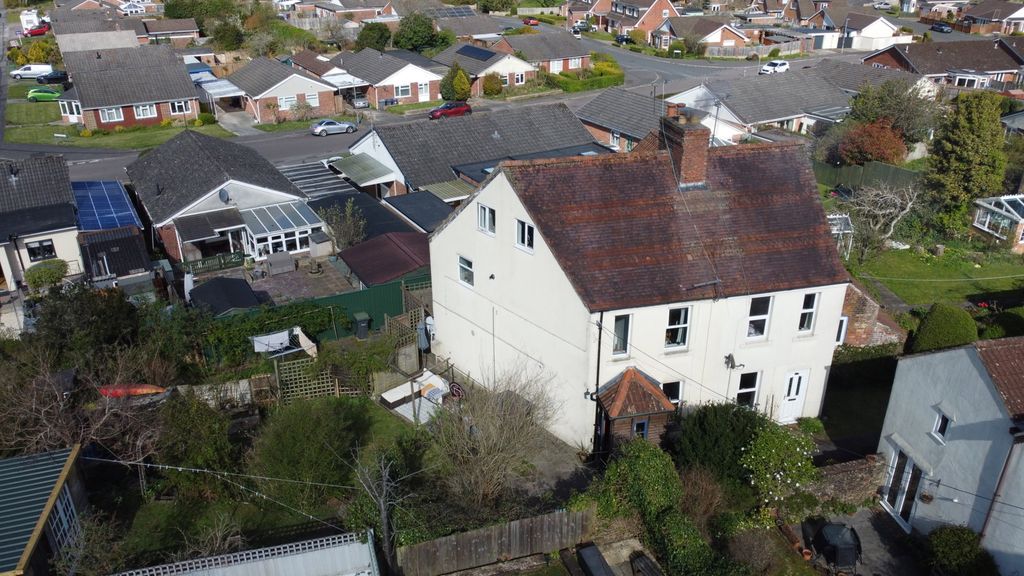 2 bed semi-detached house for saleMarsh Street, Warminster BA12
