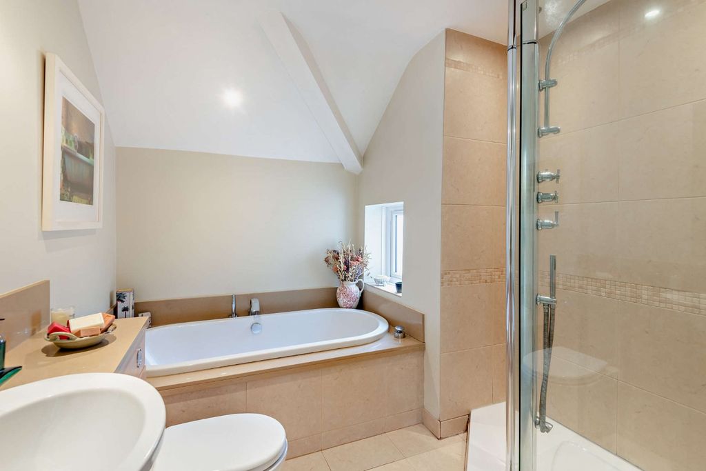 Additional image 7 of 5 bed detached house for saleThe Burlings, Ascot, Berkshire SL5