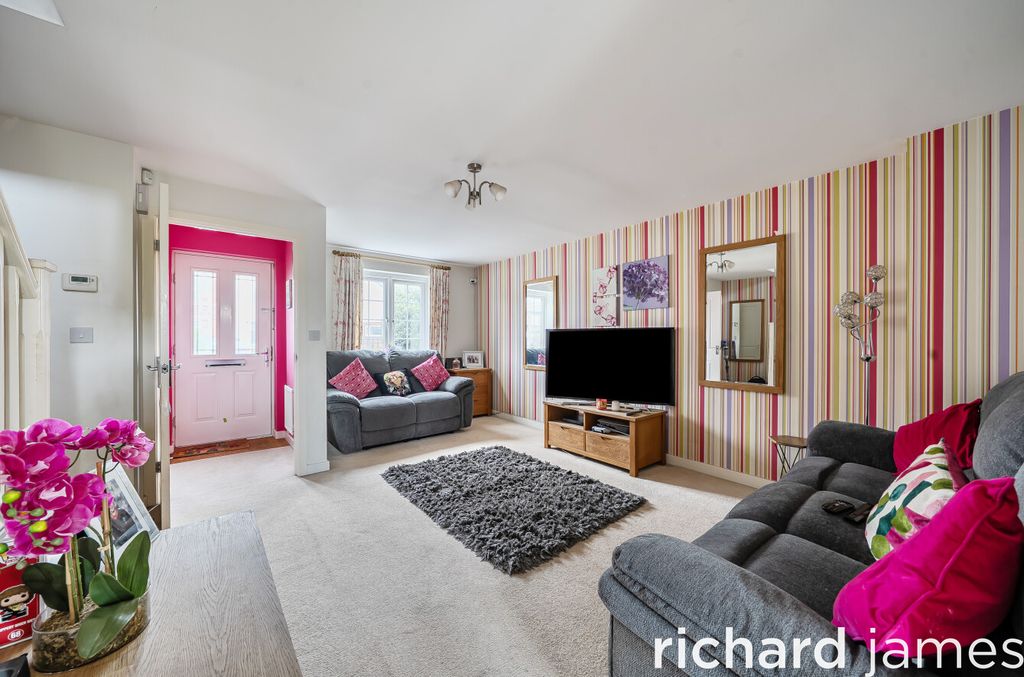 Additional image 3 of 3 bed semi-detached house for saleMoredon Road, Moredon, Swindon SN2