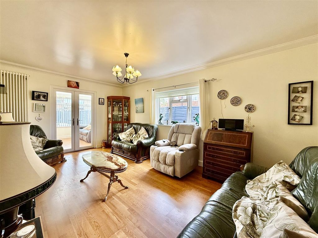 Additional image 2 of 3 bed detached bungalow for saleEgerton Close, Swindon SN3