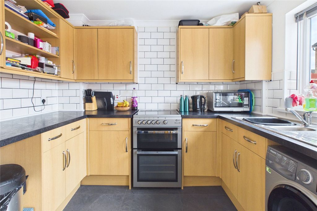 Additional image 6 of 2 bed semi-detached house for saleOlive Grove, Swindon, Wiltshire SN25