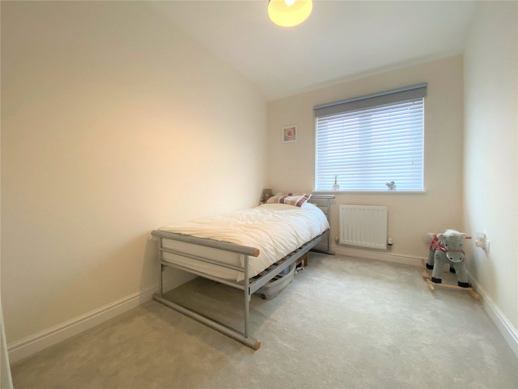 Additional image 5 of 4 bed terraced house for saleHomington Avenue, Badbury Park, Swindon SN3
