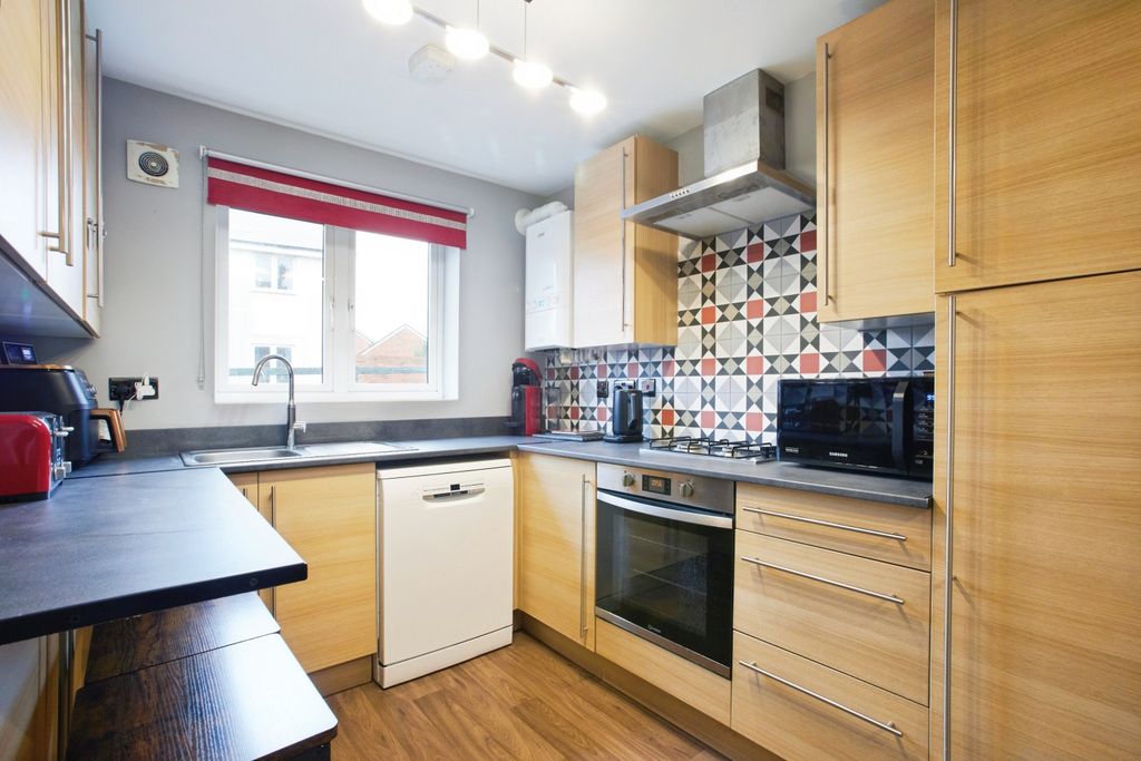 Additional image 5 of 2 bed semi-detached house for saleSherbourne Drive, Salisbury SP4