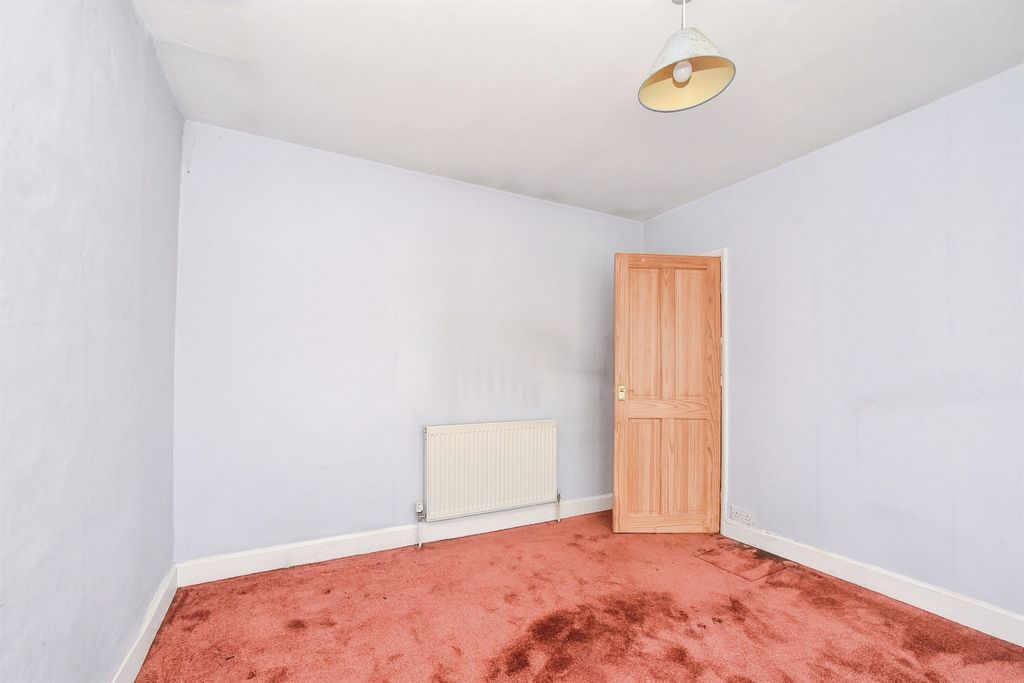 Additional image 8 of 3 bed semi-detached house for saleOxford Road, Swindon SN3