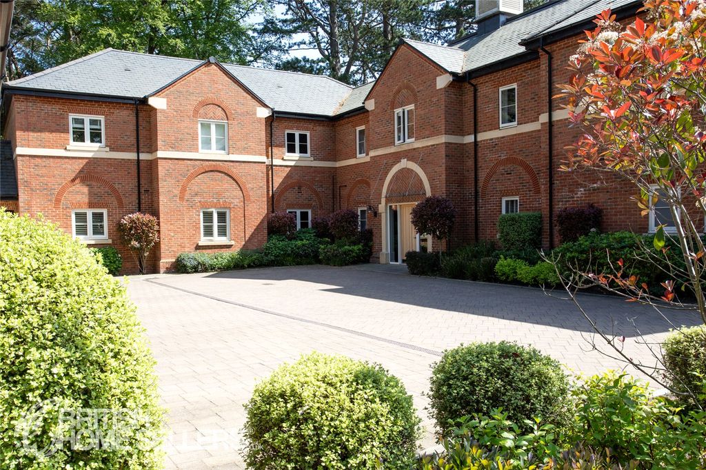 2 bed flat for saleSeymour Drive, Ascot, Berkshire SL5