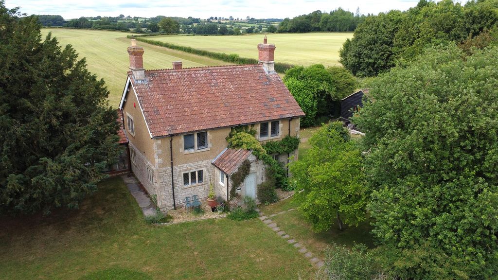 4 bed detached house for saleHilmarton, Calne SN11