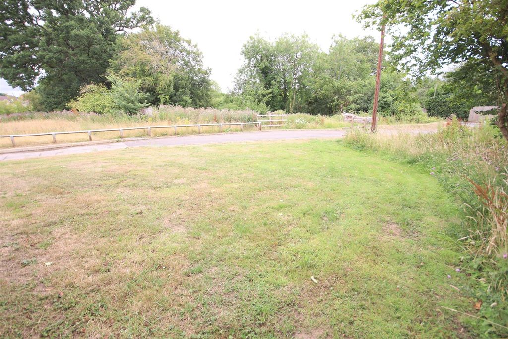 Additional image 21 of 3 bed semi-detached house for saleElms Road, Chippenham SN15