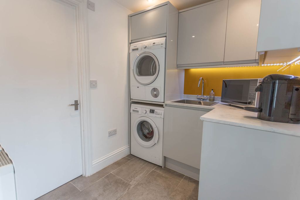 Additional image 10 of 3 bed detached house for saleMansfield Place, Ascot, Berkshire SL5